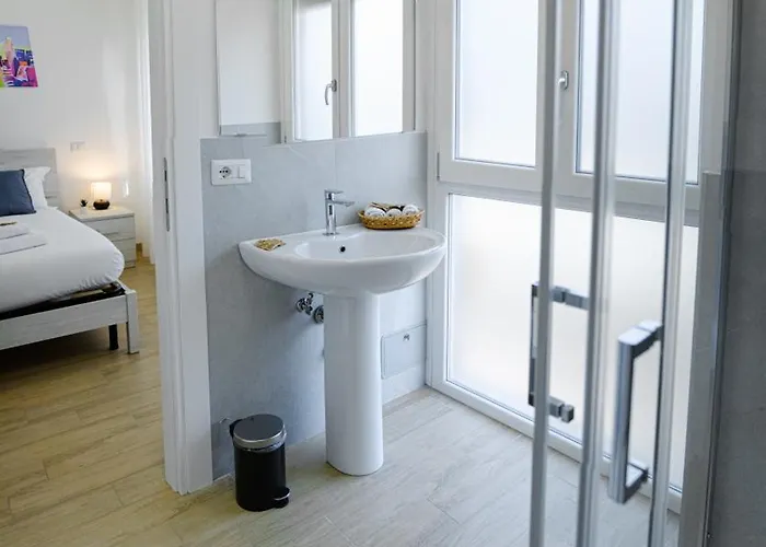 Guest house Appia478 - Chiacchiopm 4*