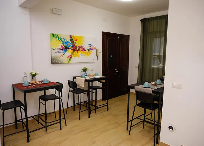 Guest house Appia478 - Chiacchiopm 4*